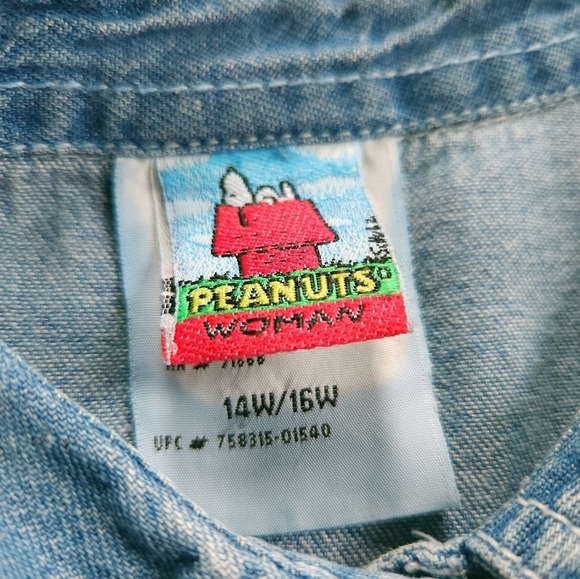 Vintage Snoopy Peanuts Chambray Denim Button Up Pocket Shirt 14w/16w - Picture 3 of 7